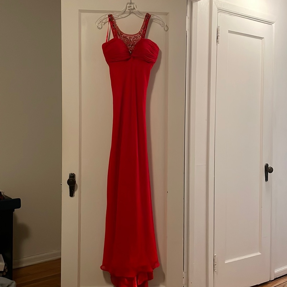 Dave & Johnny red, long prom dress